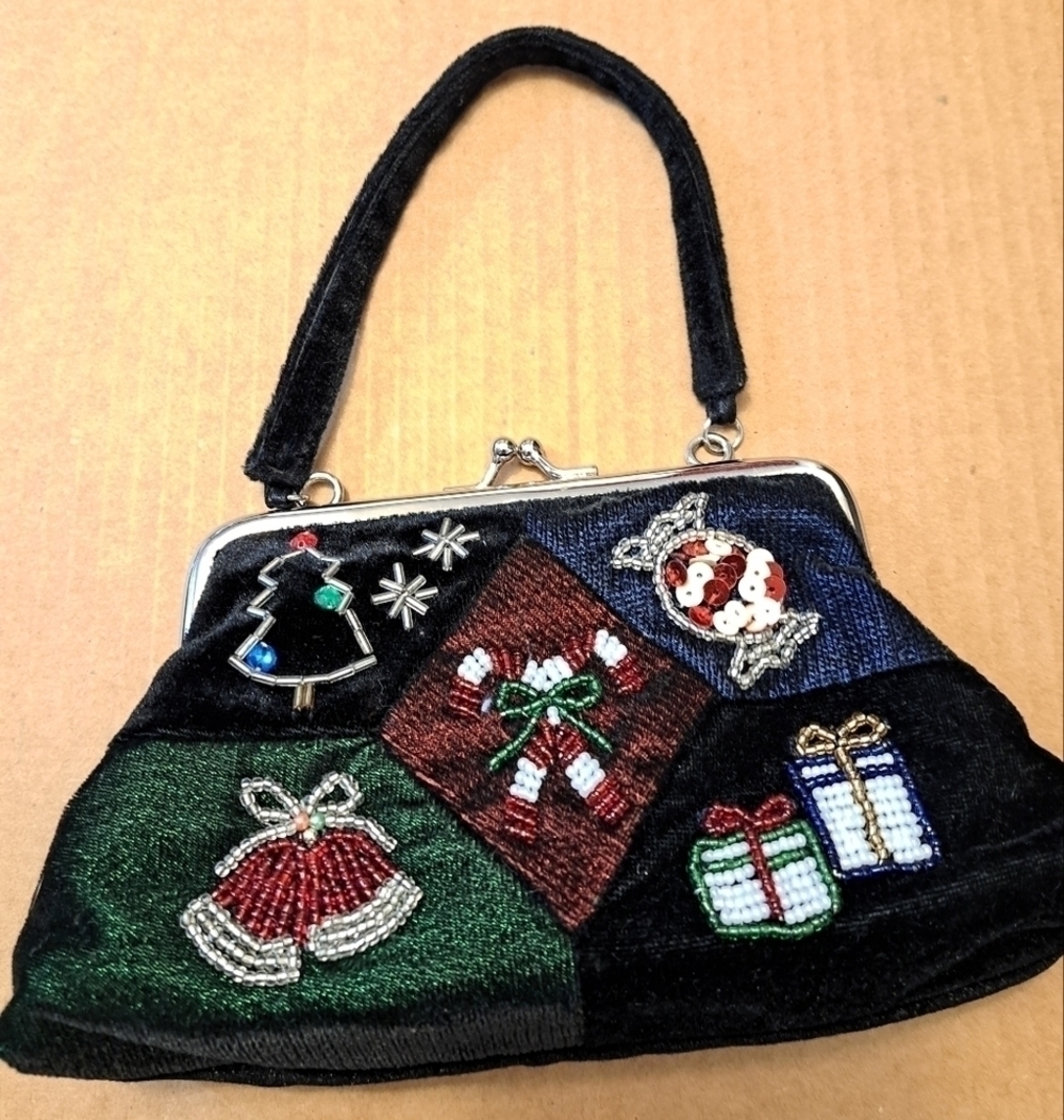 Beaded Green & Black Vintage Bag